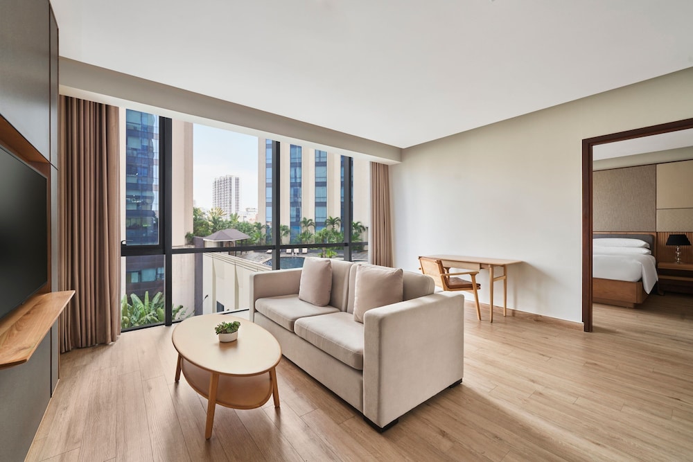 Suite, 1 Bedroom, City View