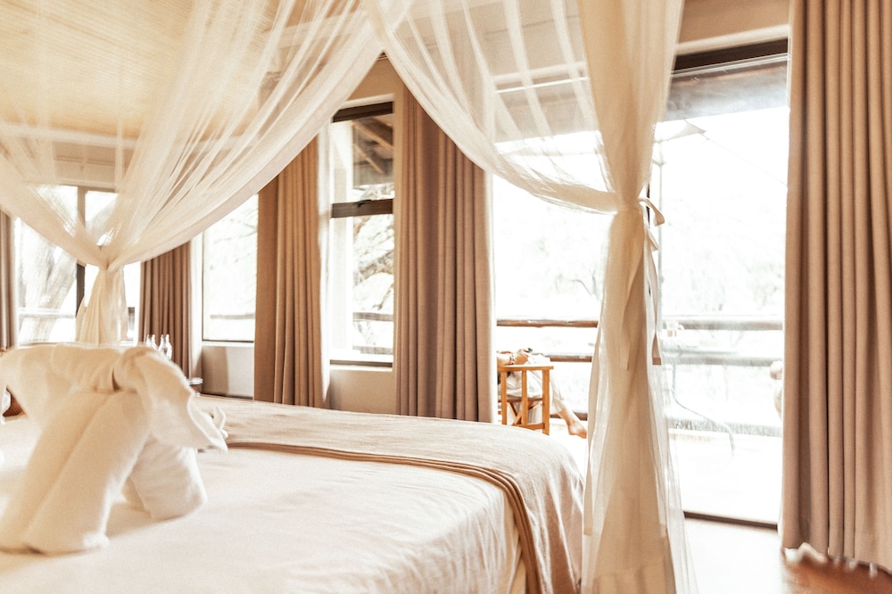 Exclusive Bungalow, 1 Bedroom, Private Bathroom, River View photo 1