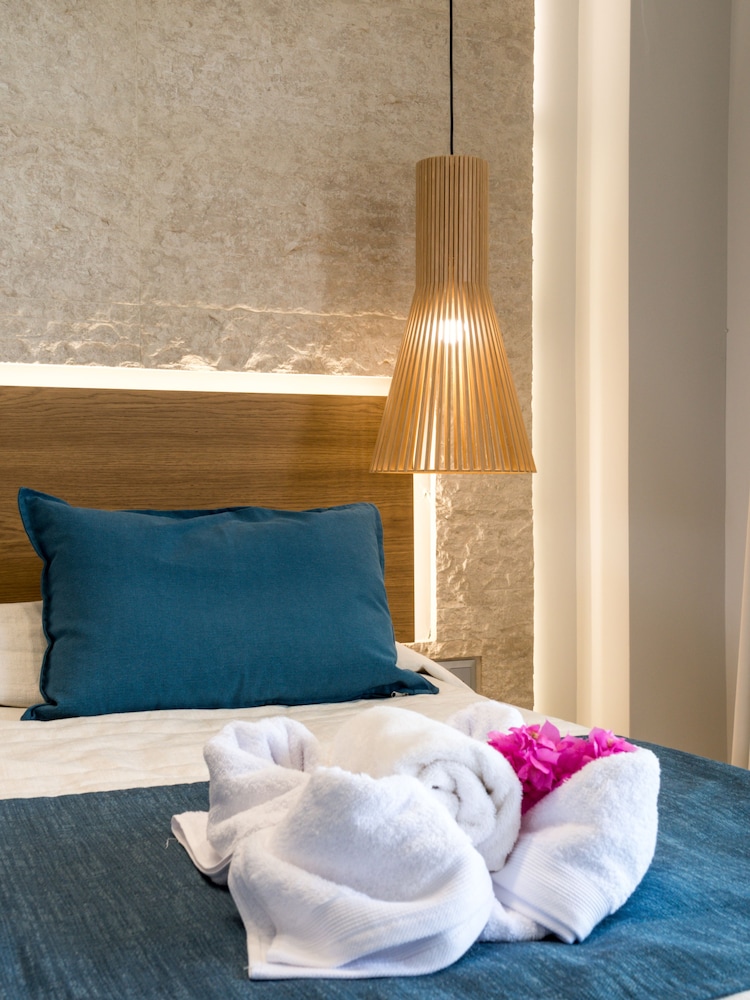 Deluxe Double Room, Sea View photo 2