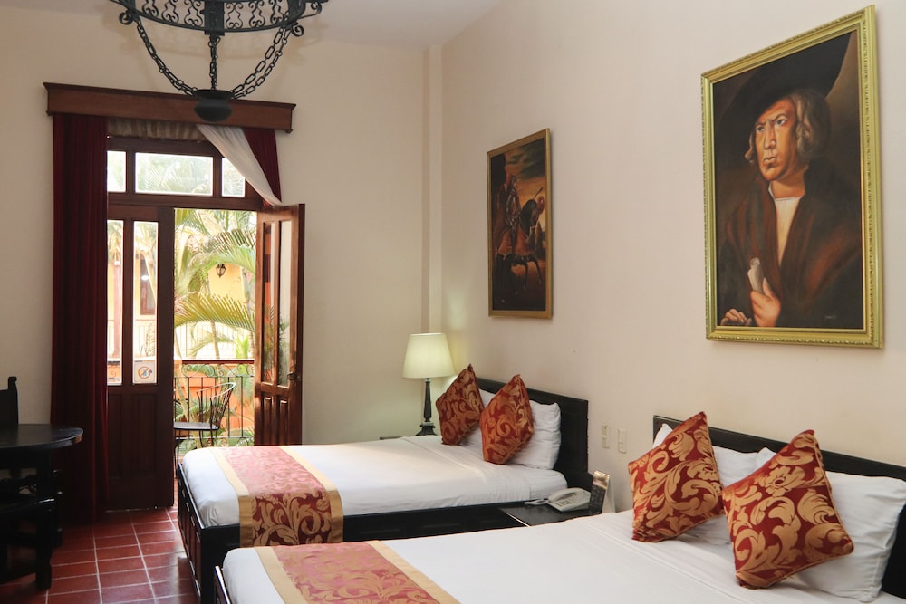 Comfort Room, 2 Queen Beds - Photo 2