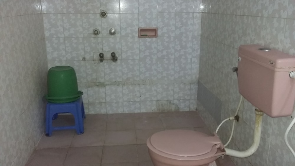 Standard Double Room (Non AC) photo 2