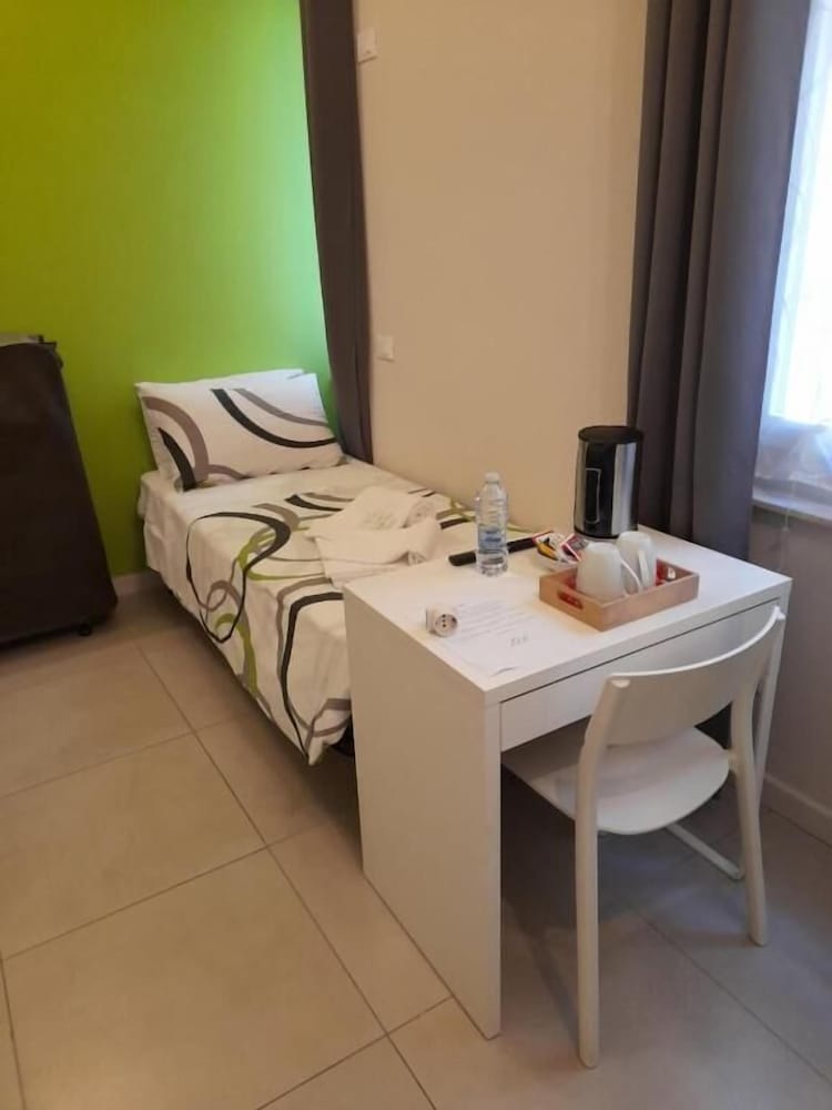 Basic Twin Room