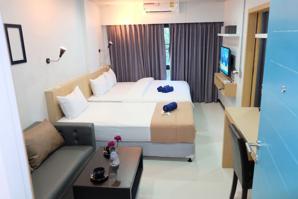Deluxe Triple Room