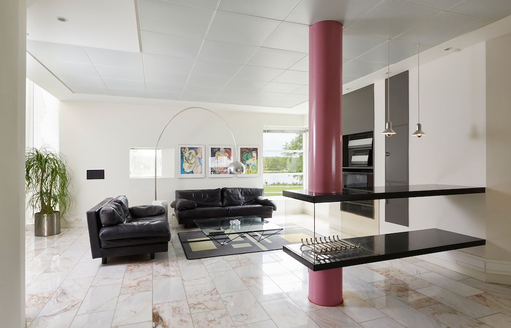 Suite photo 1