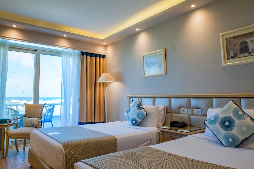 Deluxe Room - Photo 1