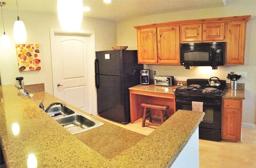 Downtown Luxury Condo at Citifront, Billede 8