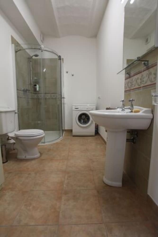 Villa photo 3