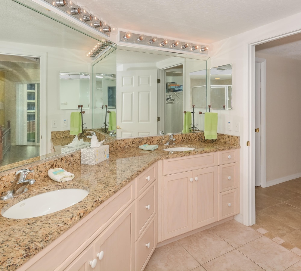 Beautiful 3 2 Interior Unit With Gorgeous Pond Views Ow15-306, Foto 5