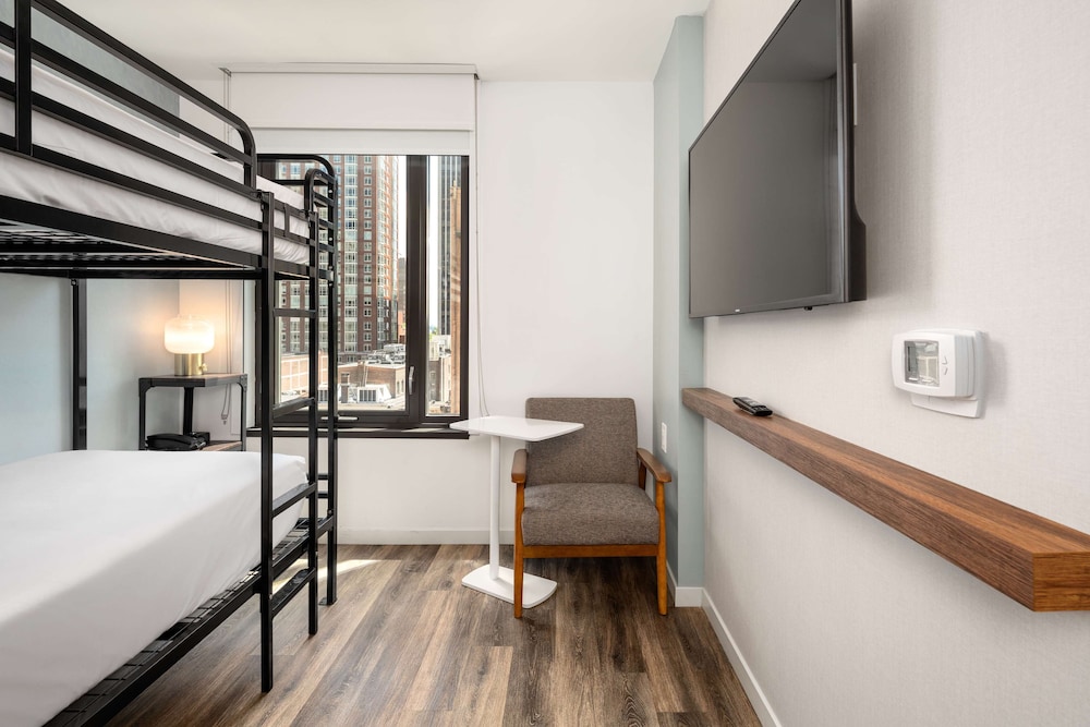 Room (2 Twin Bunkbeds, Transfer Shower)