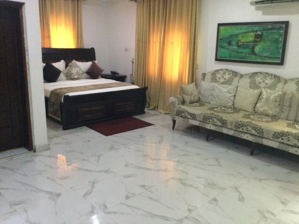 Presidential Suite
