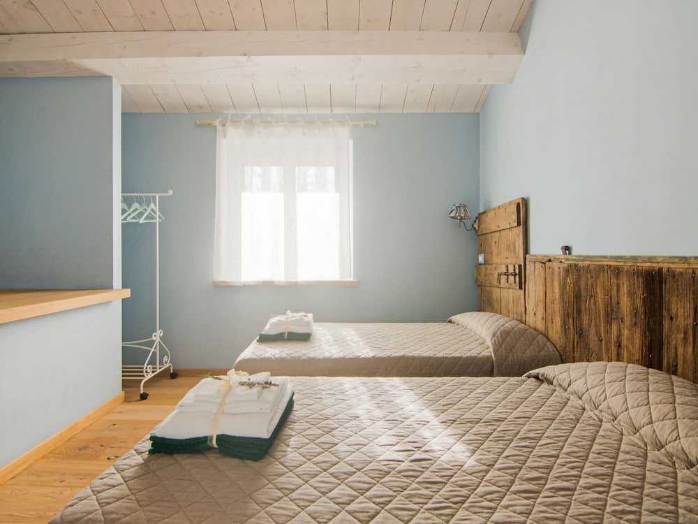 Villa photo 3