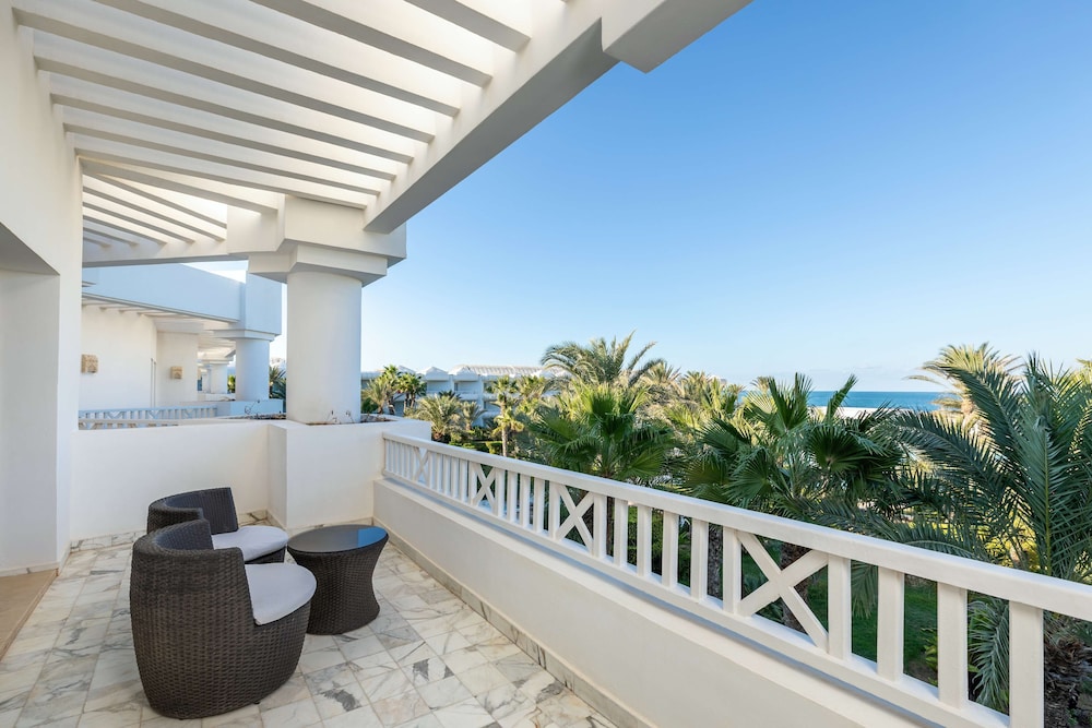 Premium Room, Balcony - Photo 3