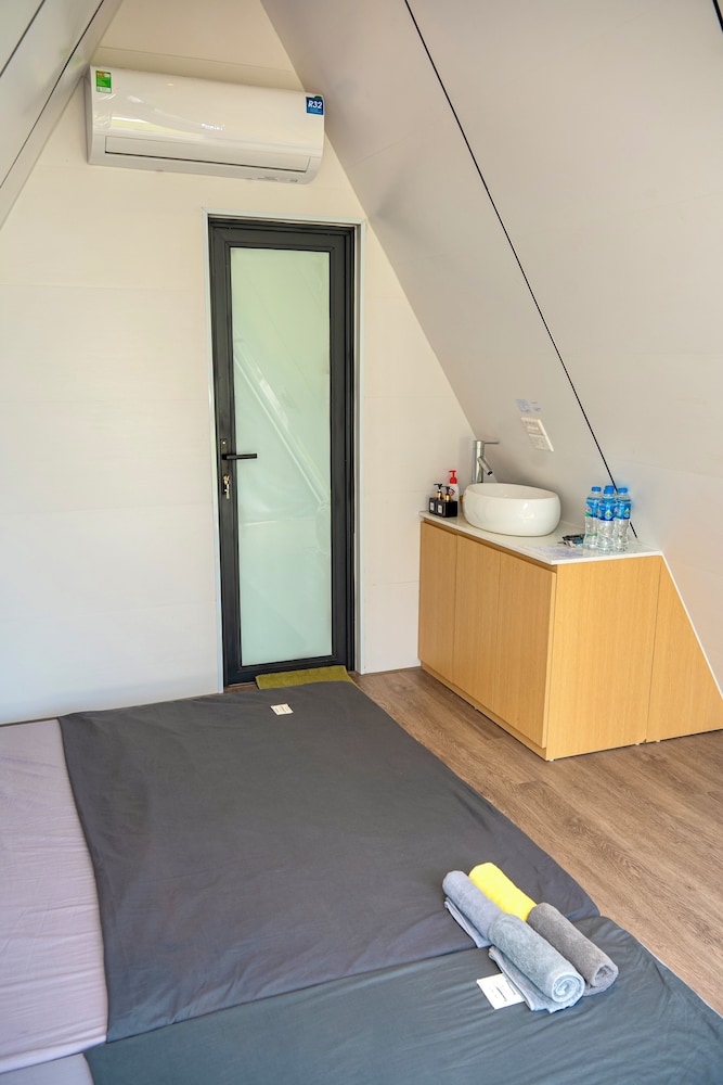 Honeymoon Cabin photo 3