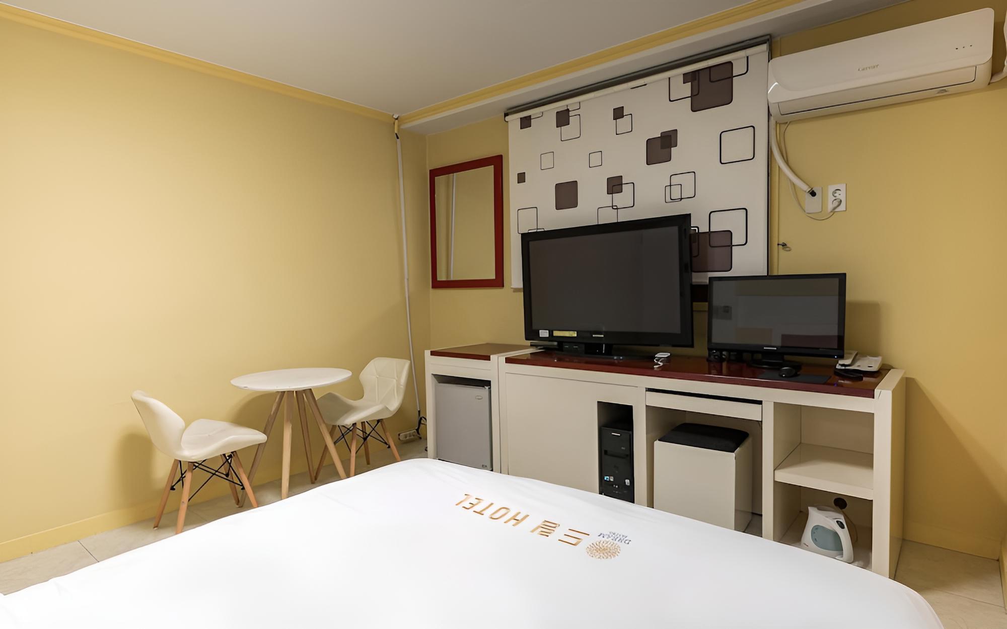 Room (First-come-first-served special price) photo 2