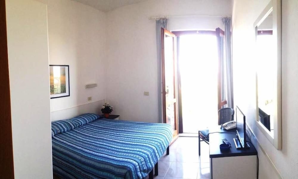 Triple Room, Sea View photo 3