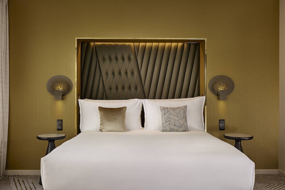 Room, 1 King Bed - Photo 6