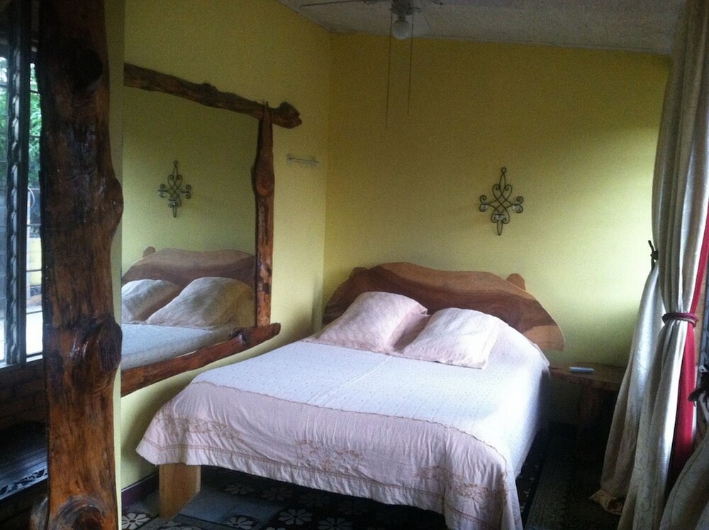 Standard Room, 1 Queen Bed photo 1