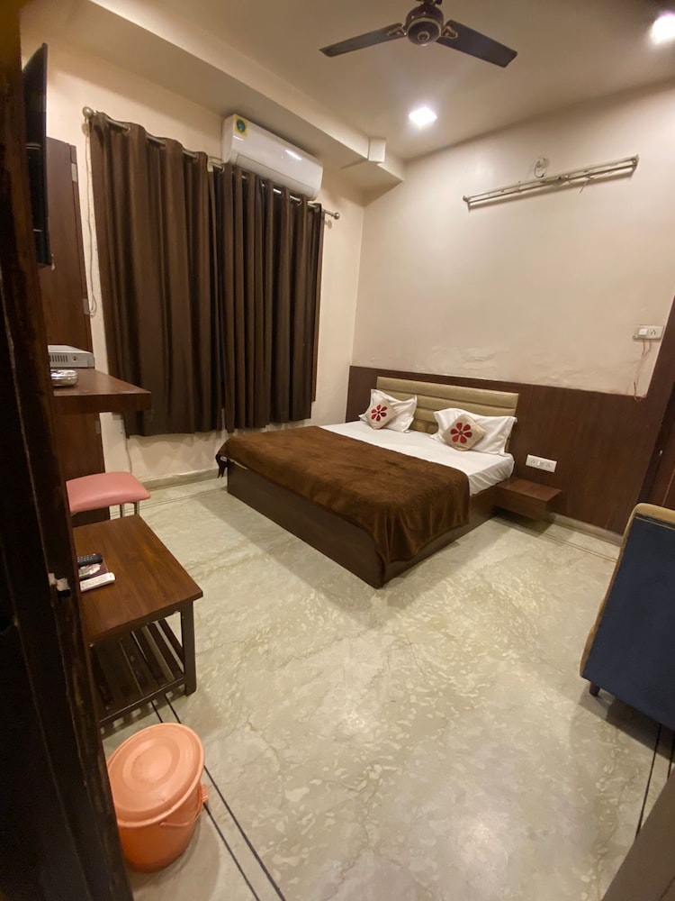 Basic Double Room, City View