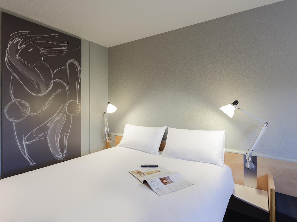 Standard Room, Multiple Beds photo 1