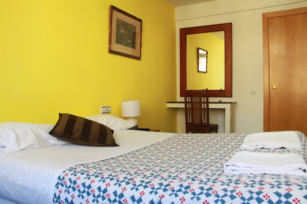 Double Room, Shared Bathroom photo 2