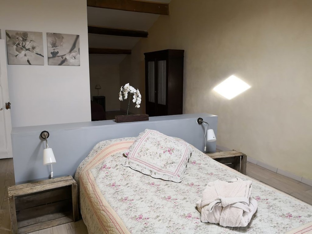 Suite photo 1