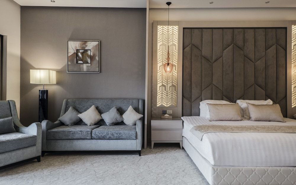 Jacuzzi Suite