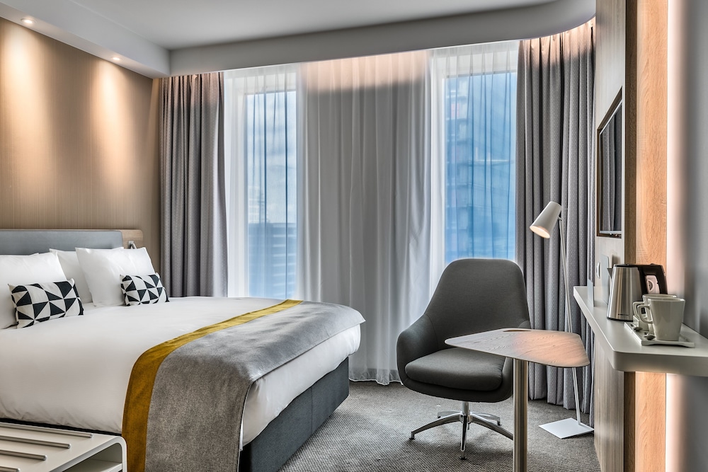 Standard Room, 2 Twin Beds, City View - Photo 3