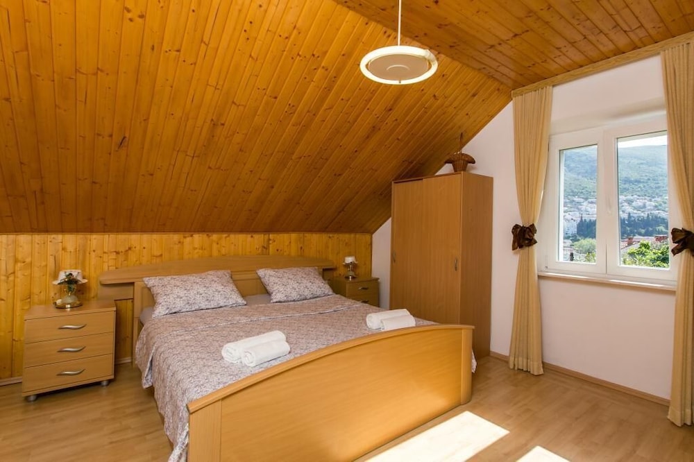 Apartment (Two-Bedroom Apartment)
