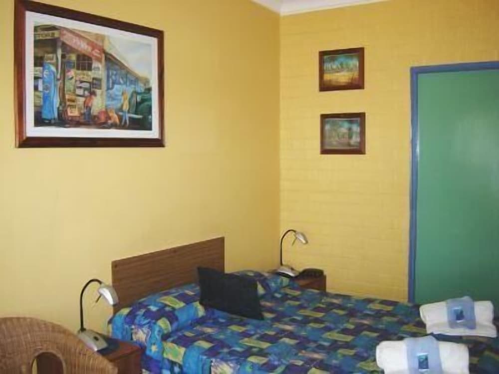 Twin Room, Lake View photo 2