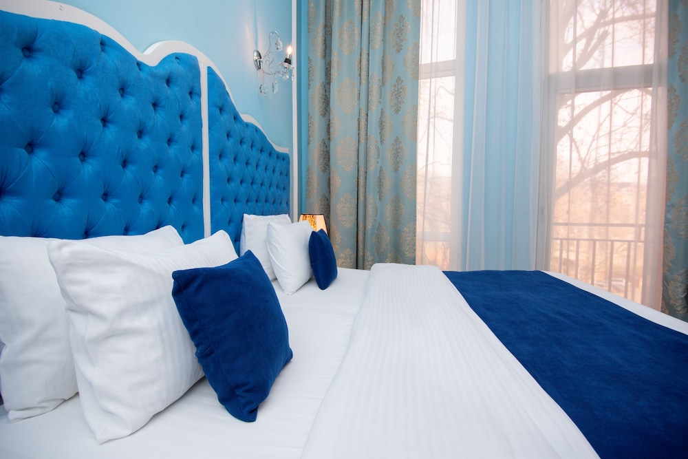 Deluxe Room, Balcony - Photo 6
