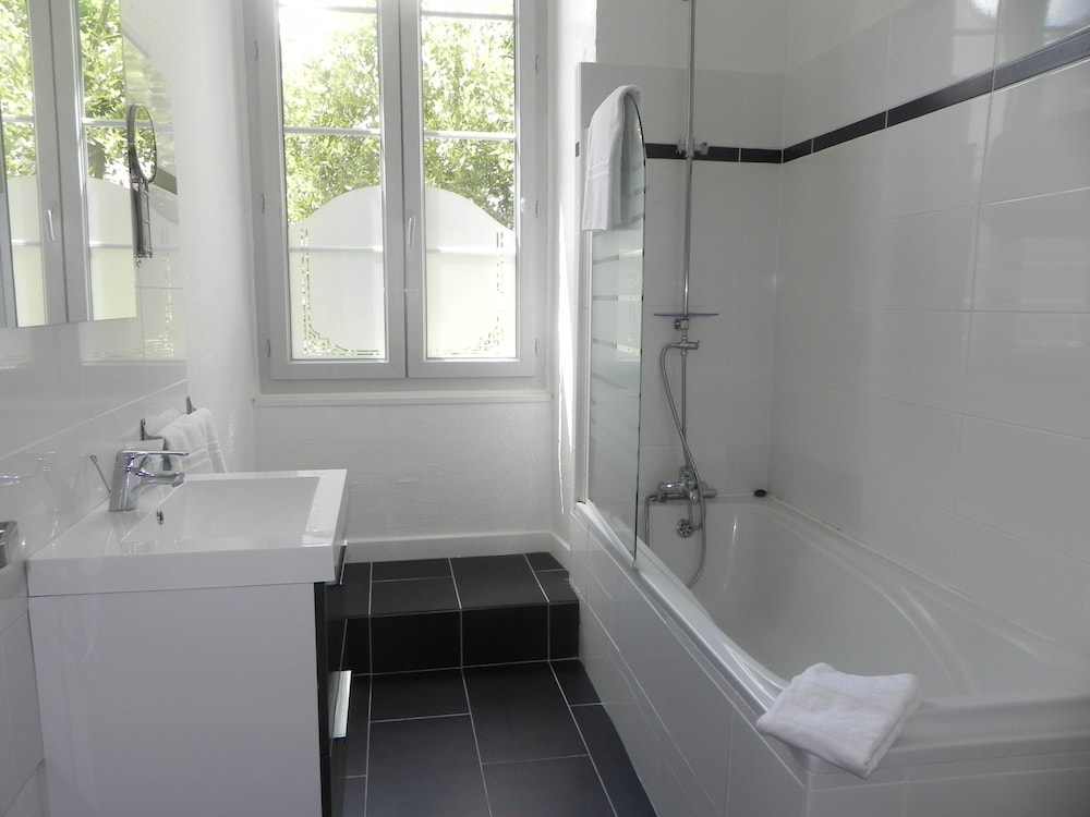 Superior Double Room - Photo 4