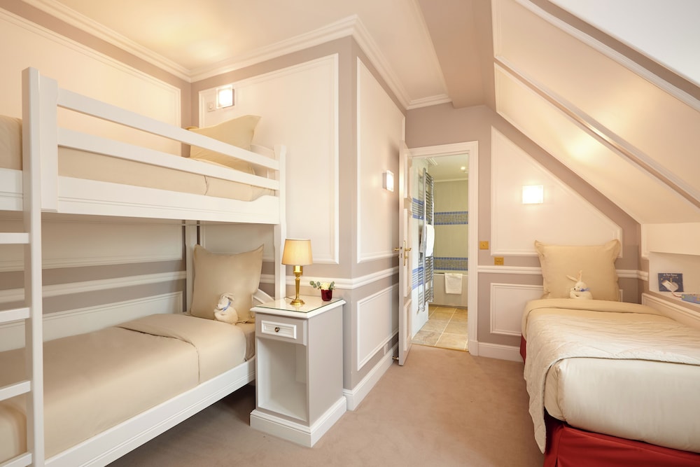 Parisian Suite Parisian Suite