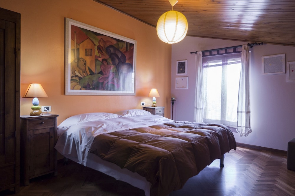 Panoramic Suite, 2 Bedrooms, Terrace, Lake View photo 3