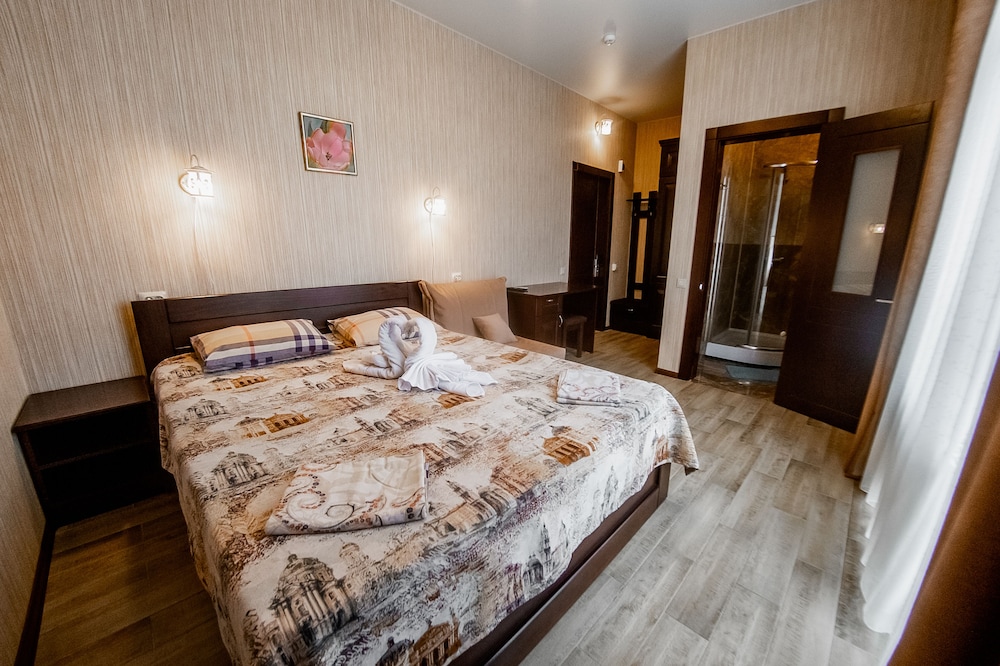 Standard Double or Twin Room photo 2