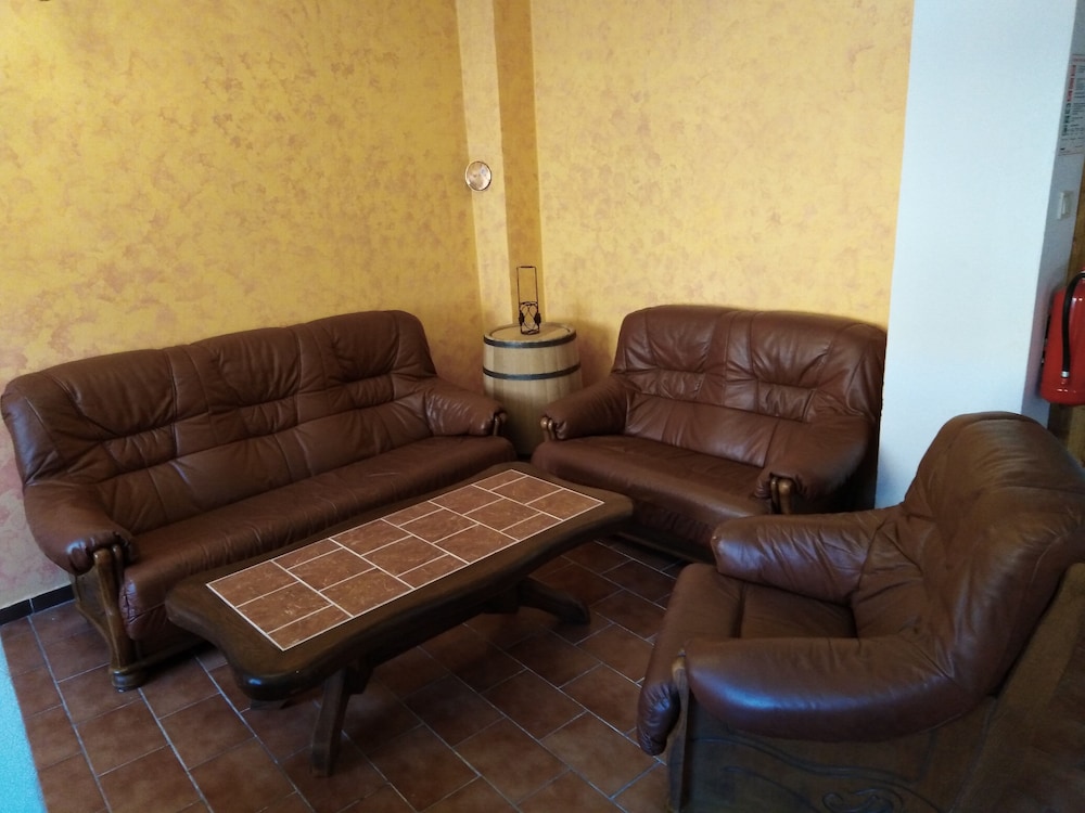 Classic Shared Dormitory (1 bed in 6bed Mixed Dormitory) photo 3