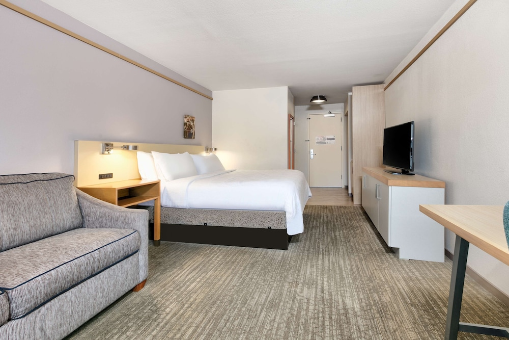 Room, 1 King Bed - Photo 1