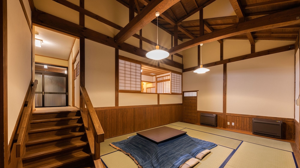 E Type - Japanese Style Room For 5 People "Shikinoyado (Matsumushisou,Kantsubaki)" In Annex Building photo 2