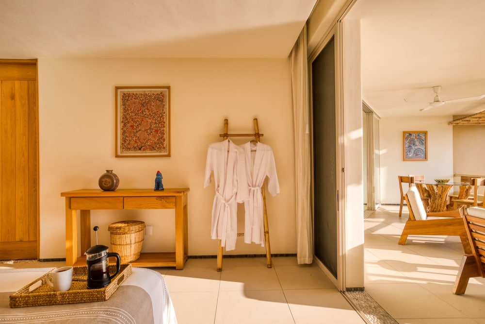 Premium Apartment, 1 King Bed, Ocean View photo 2