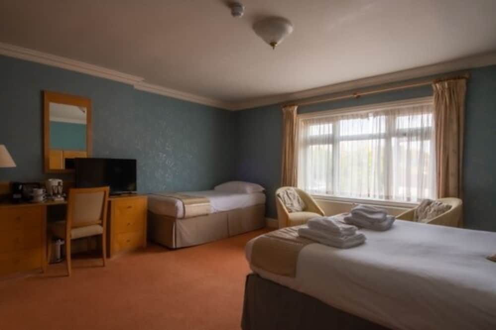 Family Triple Room photo 2