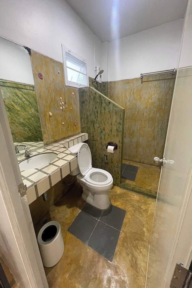 Family Suite - Photo 7