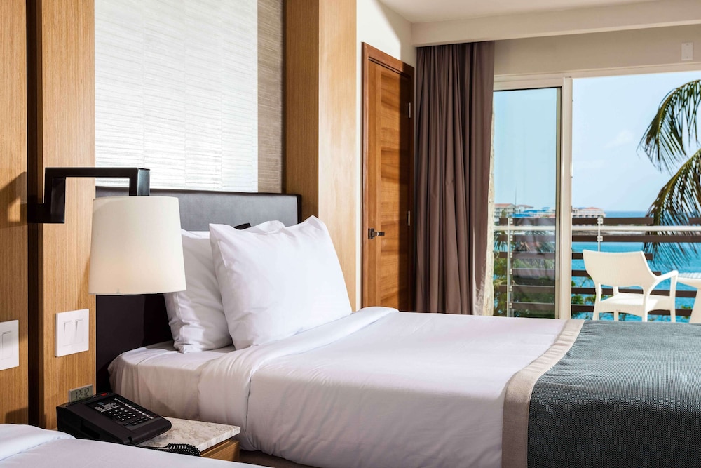 Suite, 2 Double Beds (Junior Suite Double)