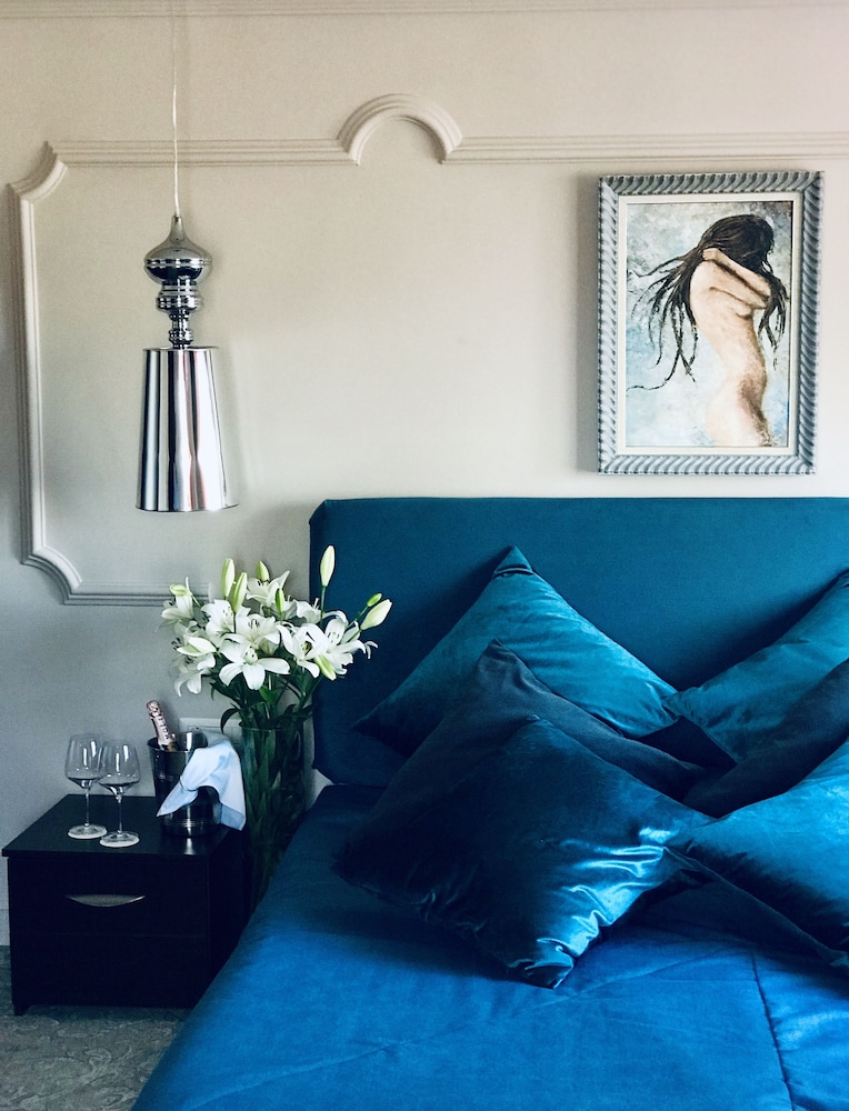 Basic Double Room, 1 Bedroom - Photo 3