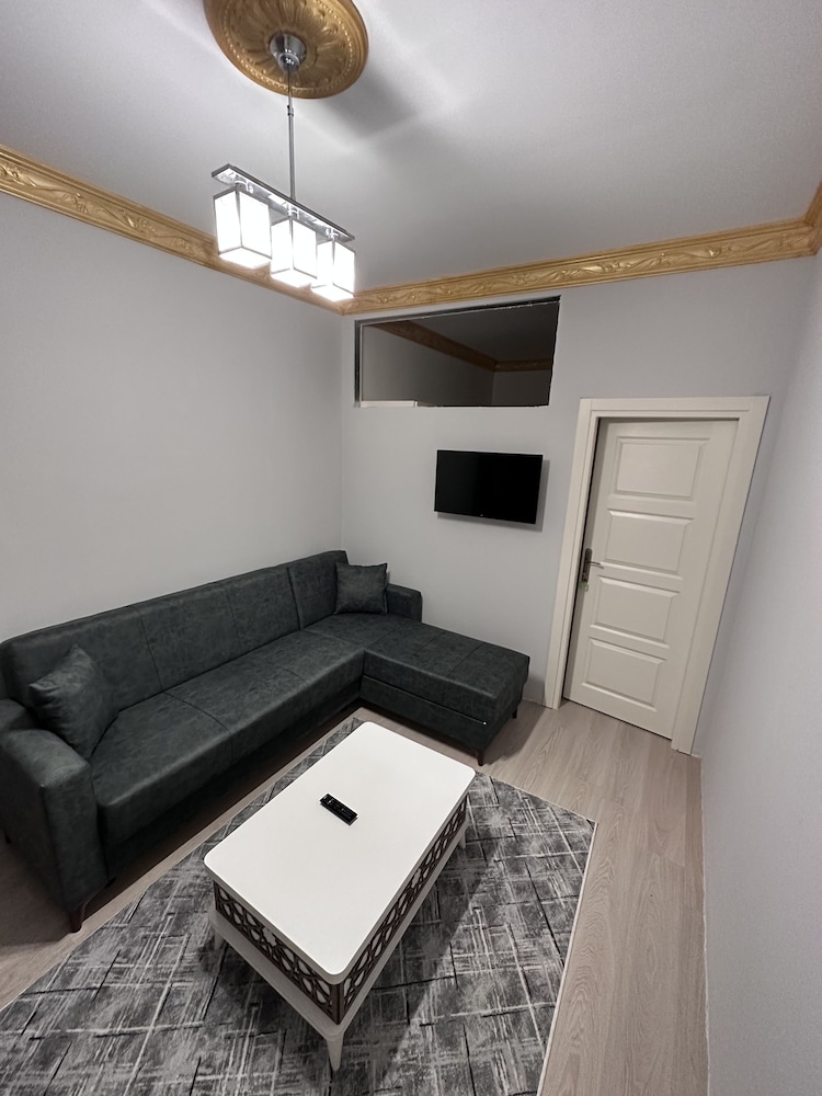 Basic Suite photo 1