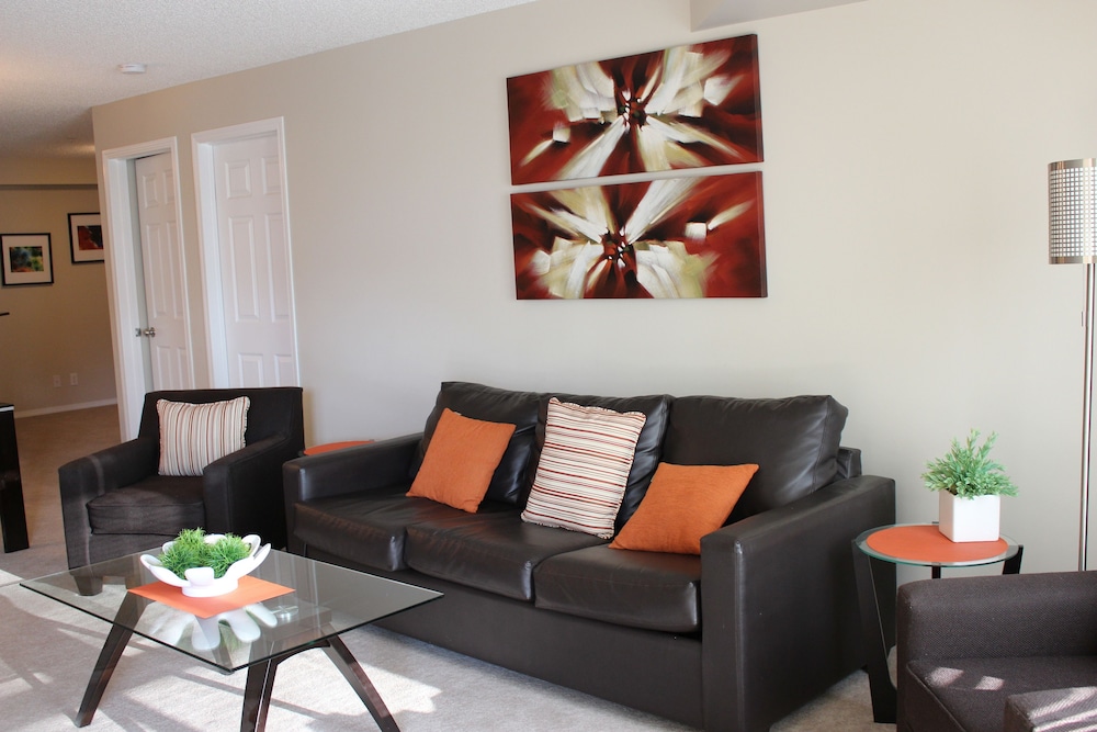 Signature Condo, 2 Bedrooms, Mountain View, Lakeside photo 1