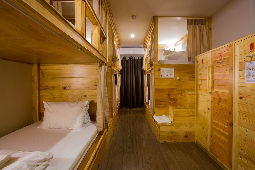 1 Bed in 6-Bed Mixed Dormitory photo 3