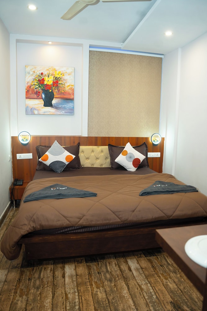 Deluxe Double Room photo 2
