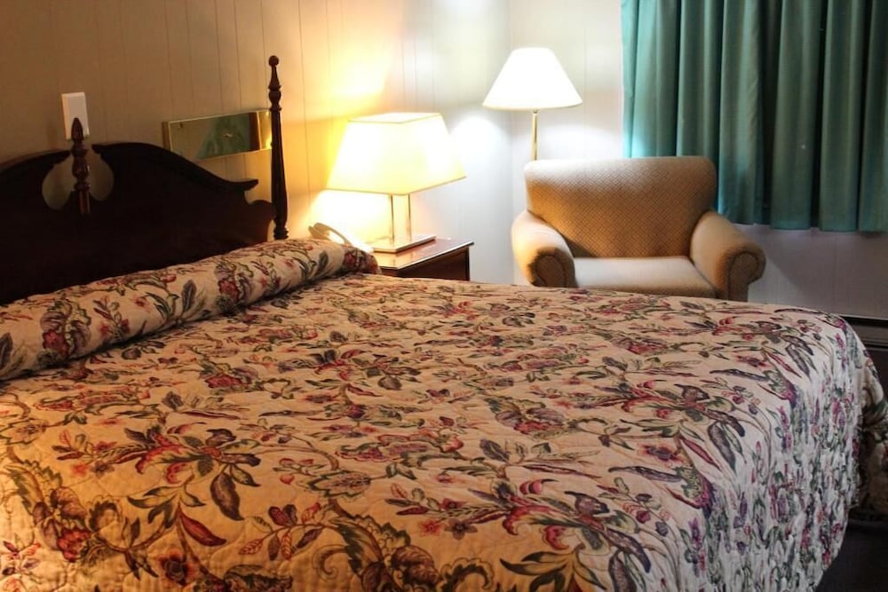 Standard Room, 1 King Bed - Photo 1