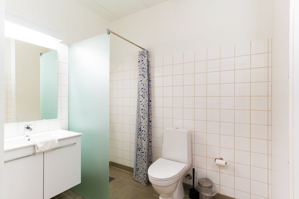 Basic Twin Room photo 3
