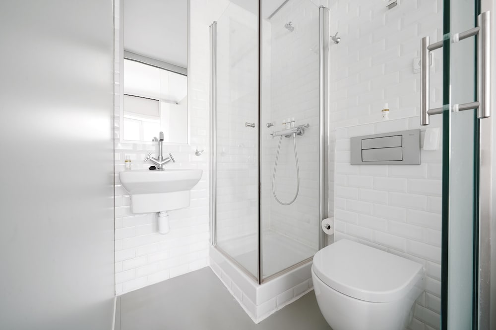 Standard Room - Photo 10