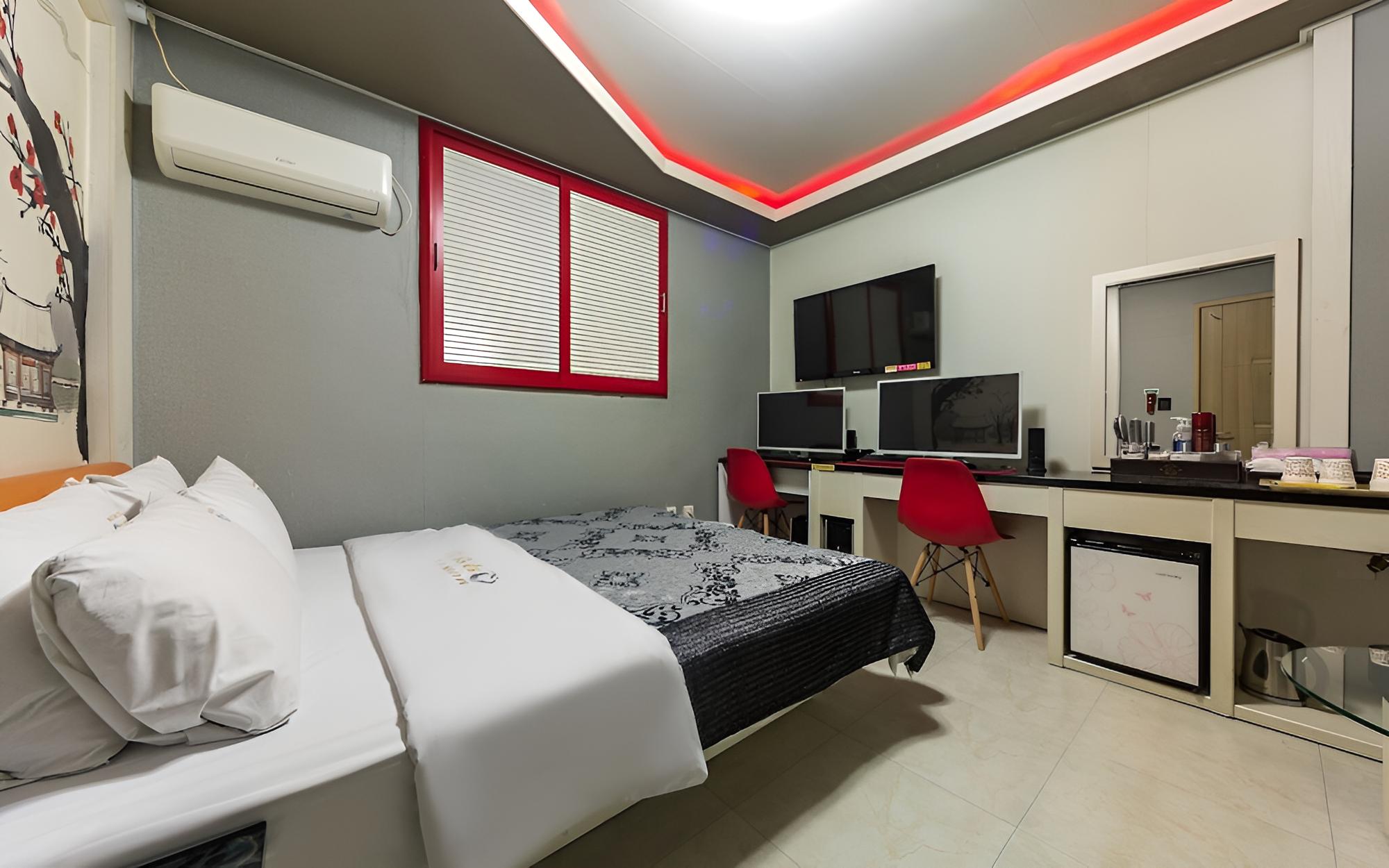Room (Standard Room B / 1PC (Netflix)) photo 2